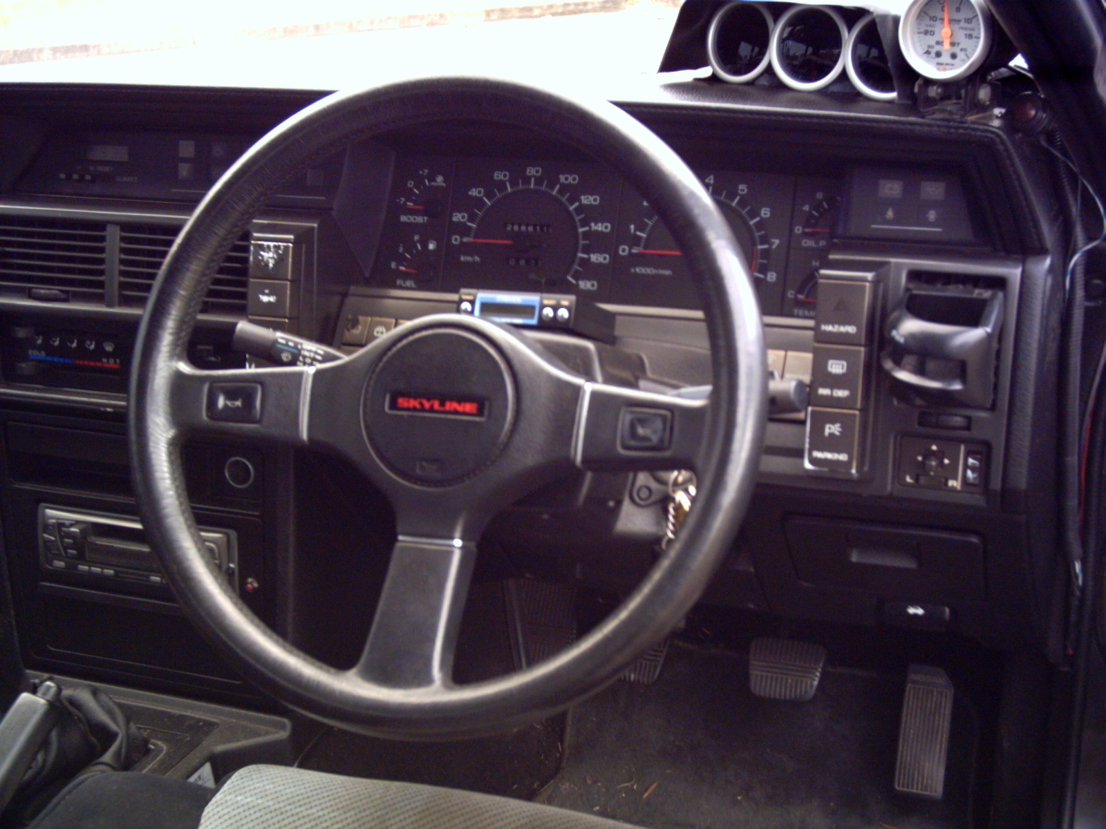 Anthonys HR31 Skyline Interior